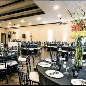 Classic all Black with Floral vase Table